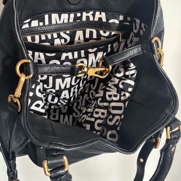 Marc by Marc Jacobs black hobo bag - Picture 2 of 7